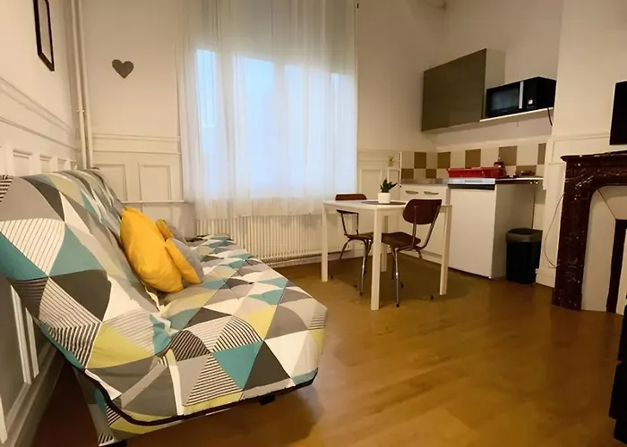 Petit Descamps Apartment *